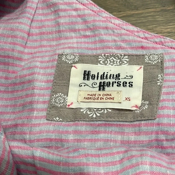 ANTHROPOLOGIE women’s Holding Horses Ruffled Linen Top Small - Picture 4 of 5
